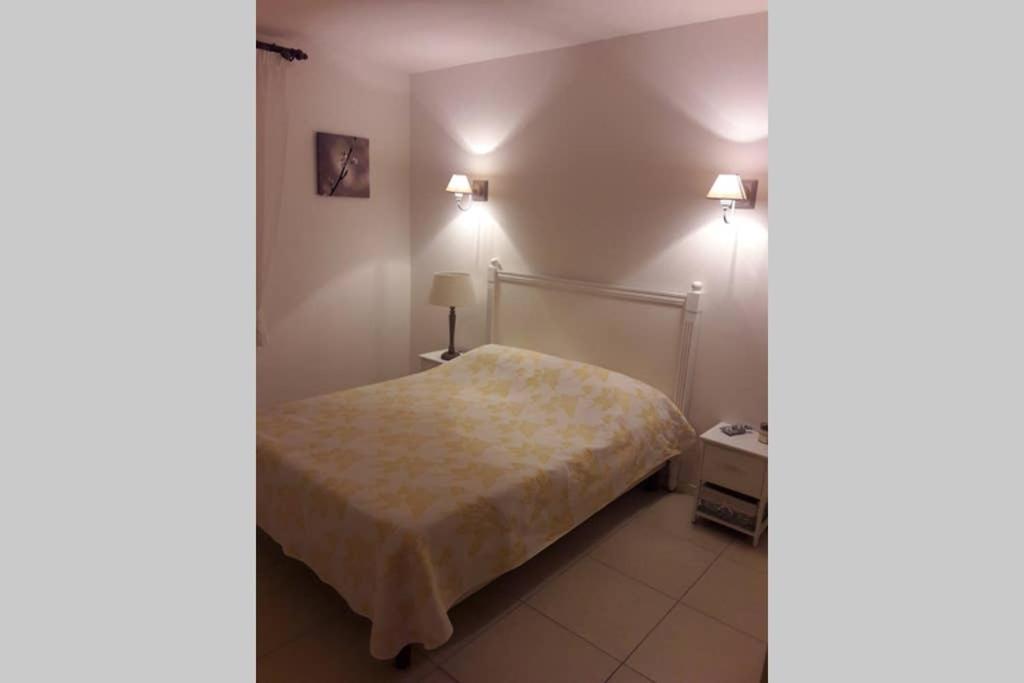 Villa La Lurette, Appartement Et Studio Saint-Etienne-les-Orgues Ngoại thất bức ảnh